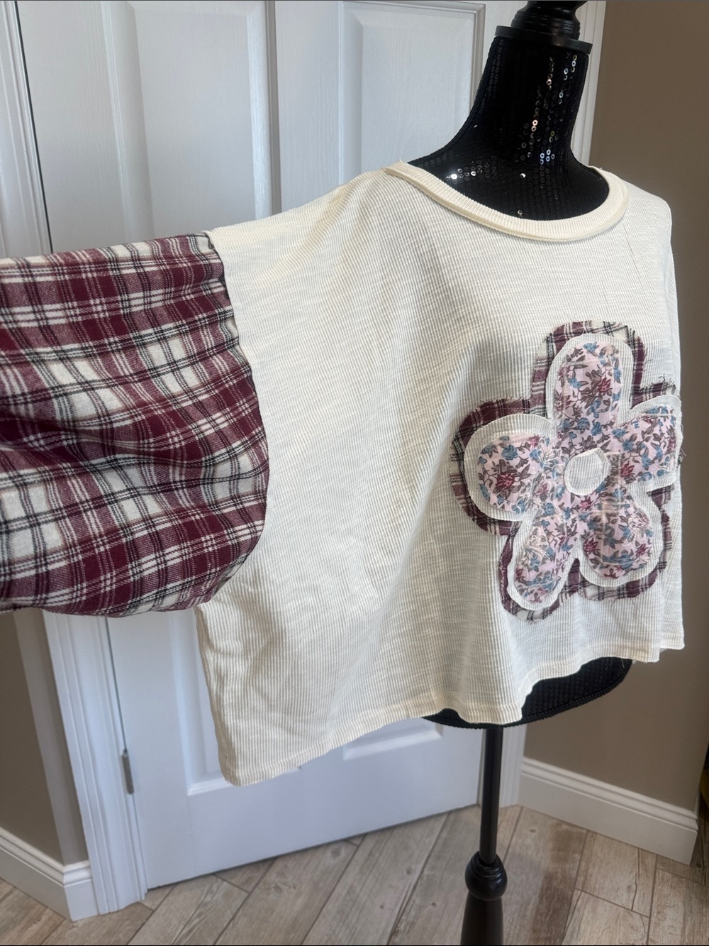POL Women's Cream Pullover with Floral Patchwork & Maroon Plaid Sleeves - Picture 3 of 4